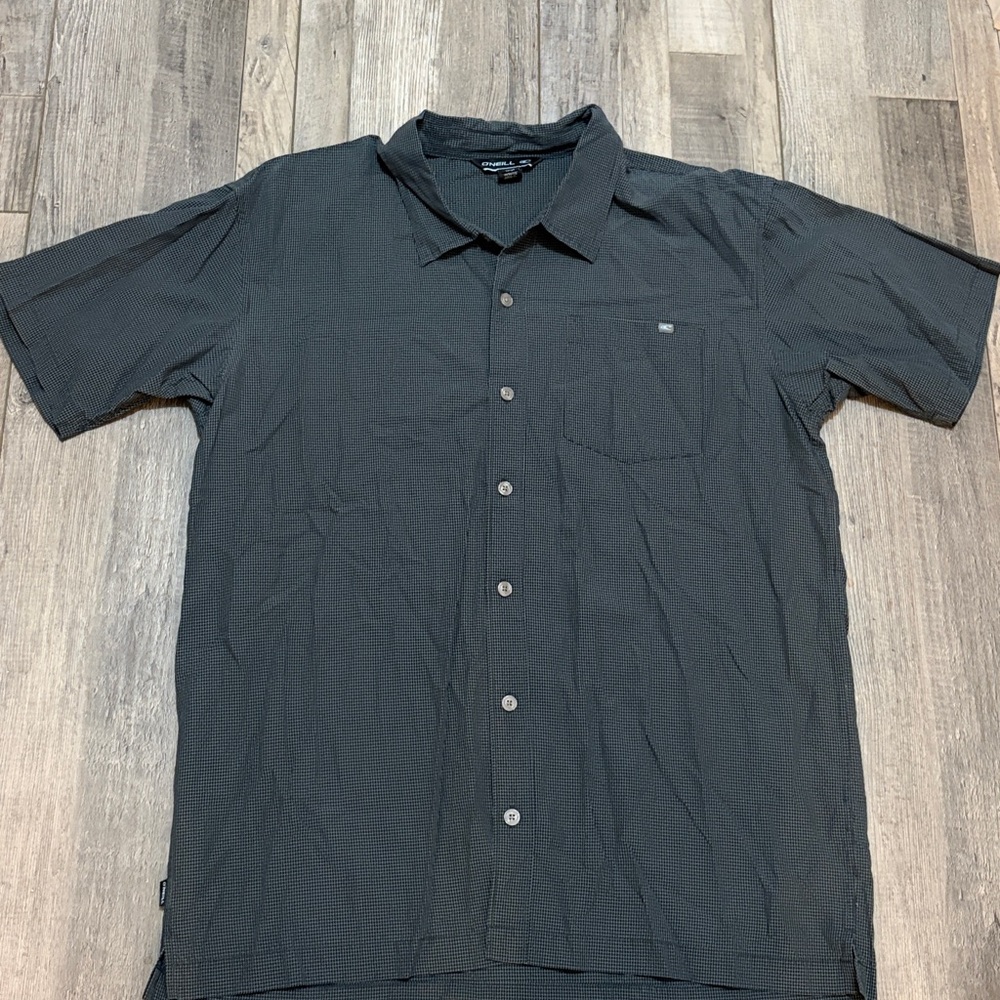 O'Neill Men's Checkered Short Sleeve Shirt in Black and Gray